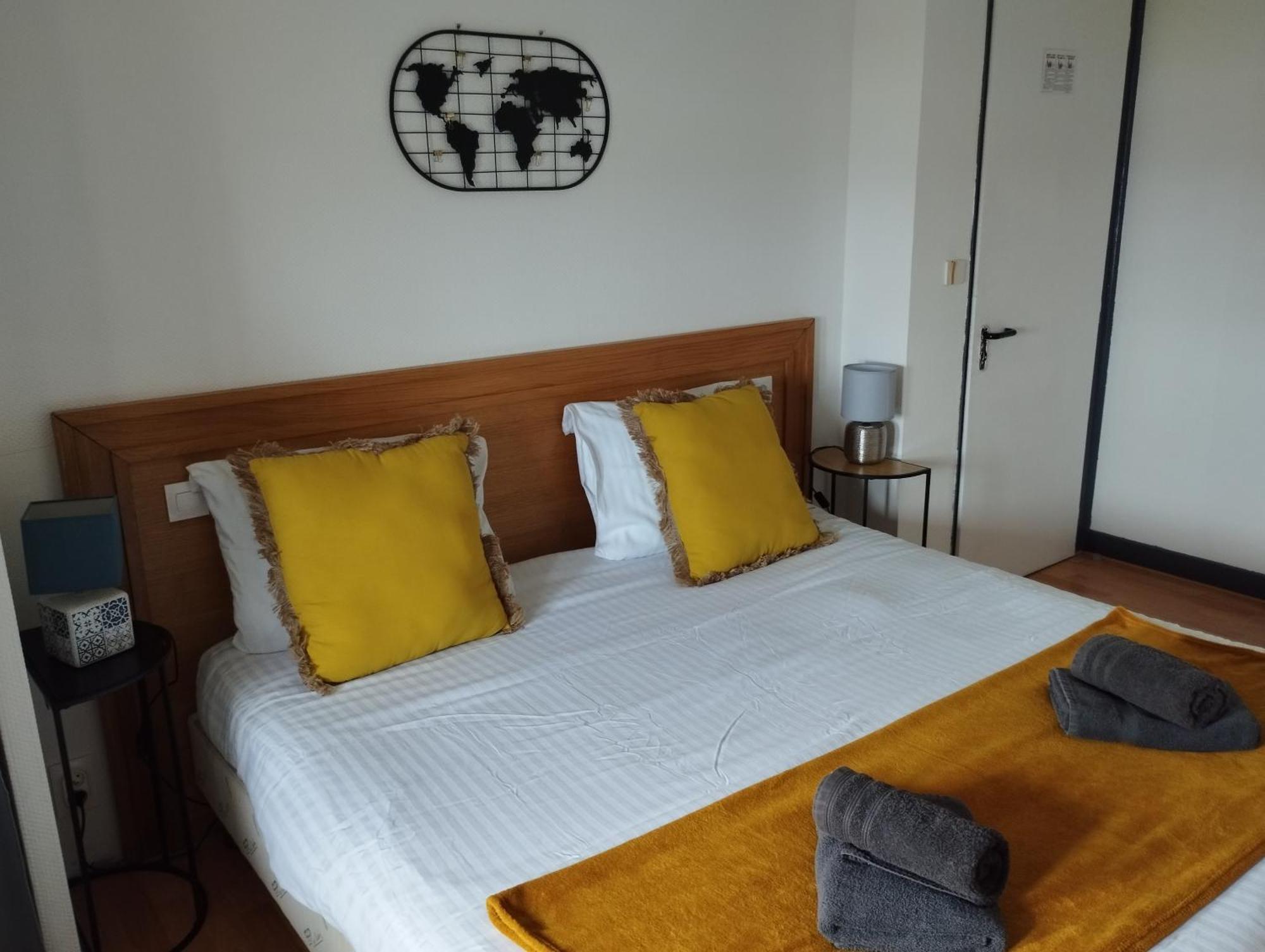 L'Albatros Hotel เปโรส กีเรค ภายนอก รูปภาพ